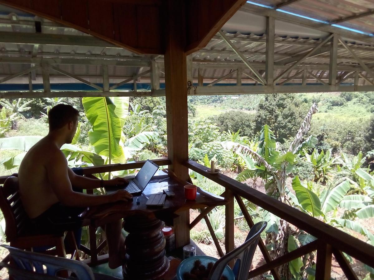 Mr Pov Home Stay Banlung Exterior foto